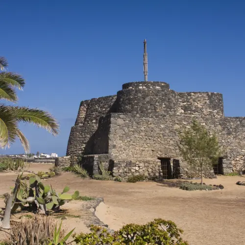 iStock-1527665216caleta de fuste_result